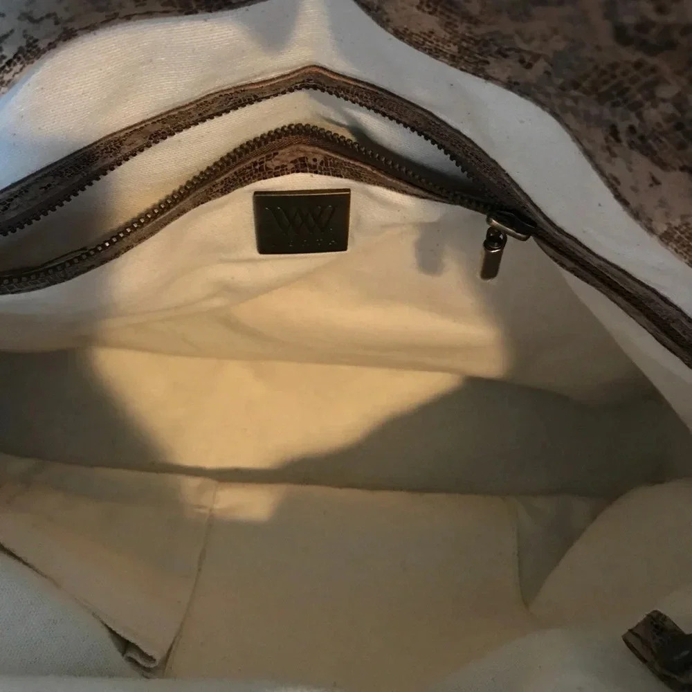 W by worth black purse - Picture 8 of 12